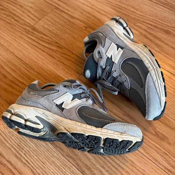 New Balance Gray and White Sneakers - Picture 7 of 16